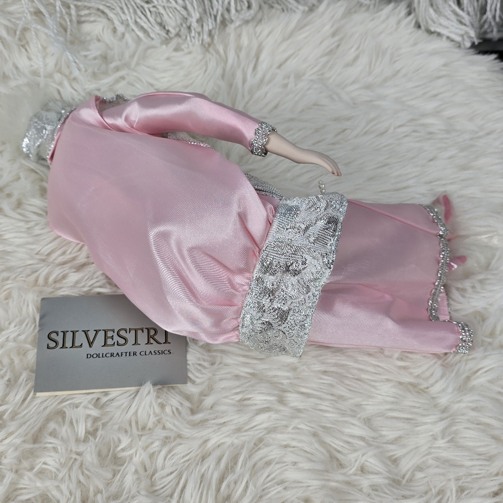 Silvestri Vintage Porcelain Doll - Picture 9 of 17